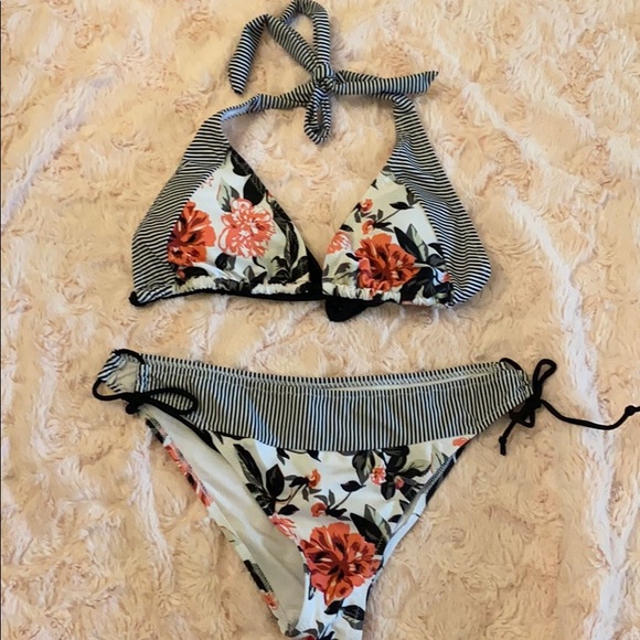 Cupshe Other - SOLD- Cupshe Bikini